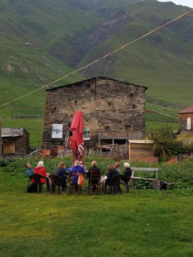 Chvibiani Guesthouse & Bar Ушгули Екстериор снимка