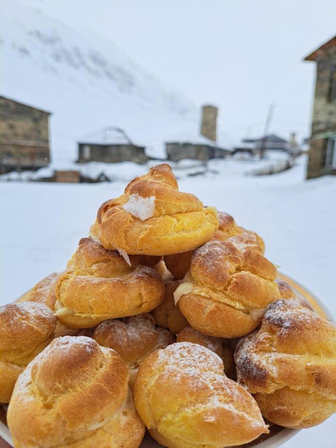 Chvibiani Guesthouse & Bar Ушгули Екстериор снимка
