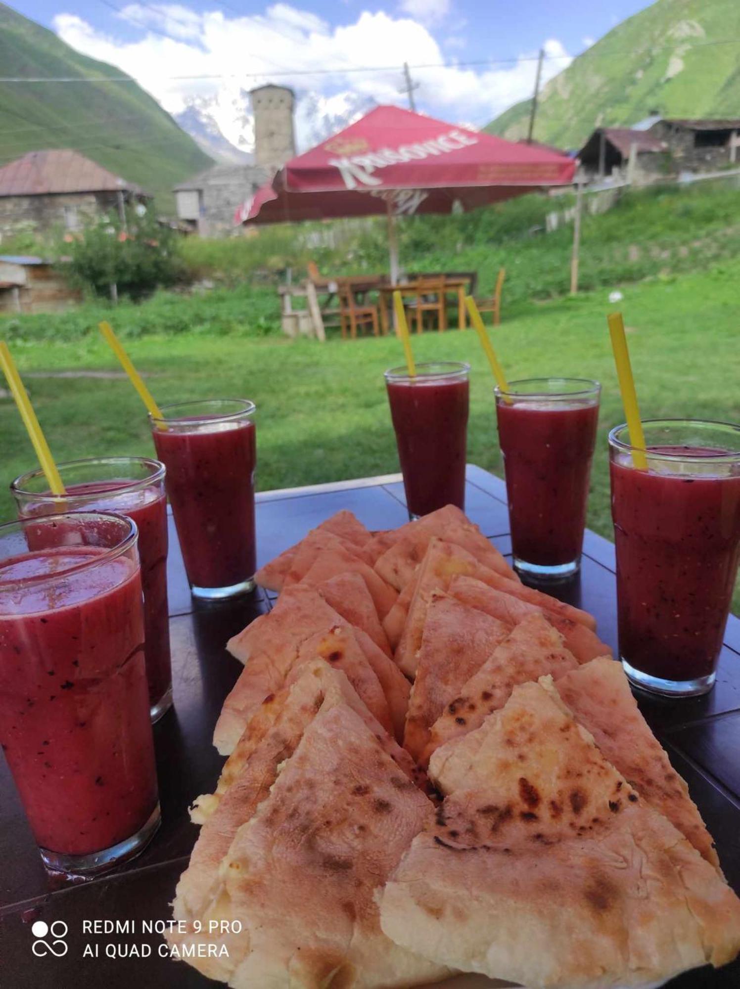 Chvibiani Guesthouse & Bar Ушгули Екстериор снимка